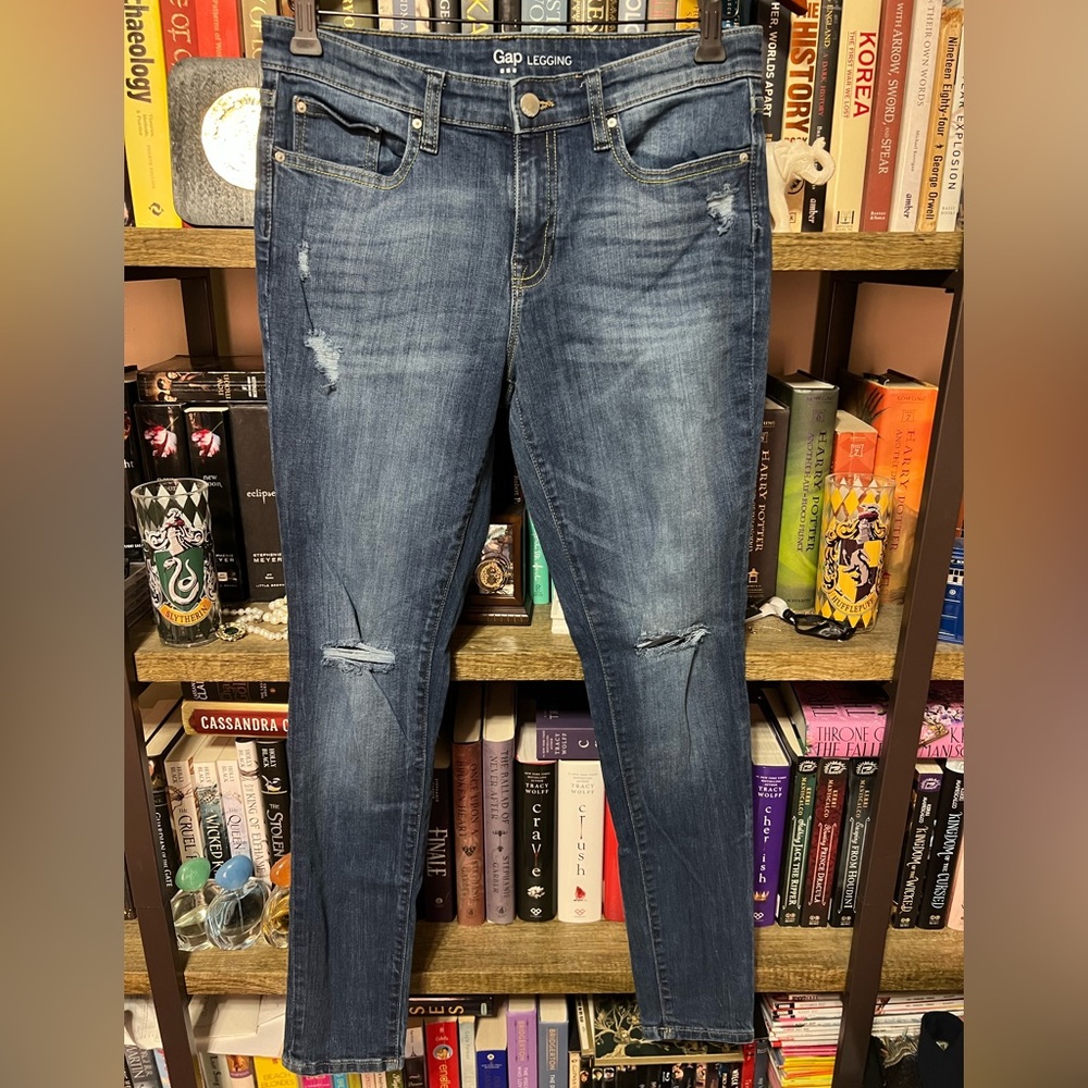 Gap Distressed skinny jeans